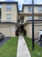 Building Photo - 2040 Greenview Shores Blvd