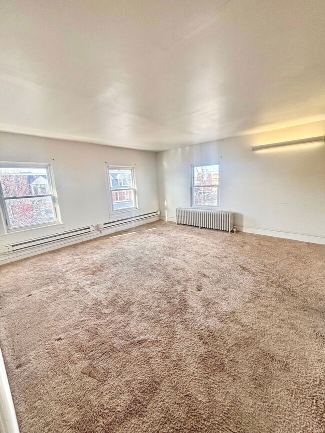 Building Photo - 408 Hand Ave