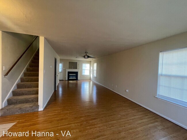 Building Photo - 4 br, 2.5 bath House - 111 West 31st Street