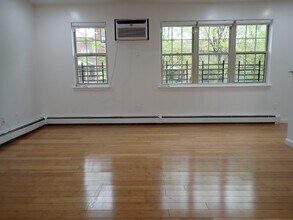 Building Photo - 334 Saratoga Ave