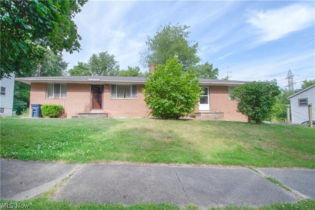 Primary Photo - 1022 Caddo Ave
