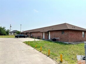 Building Photo - 2709 W 65th St