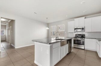 Building Photo - 6222 Prince Pl Dr