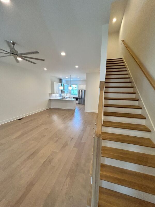 Foto del edificio - 1011 44th Ave N