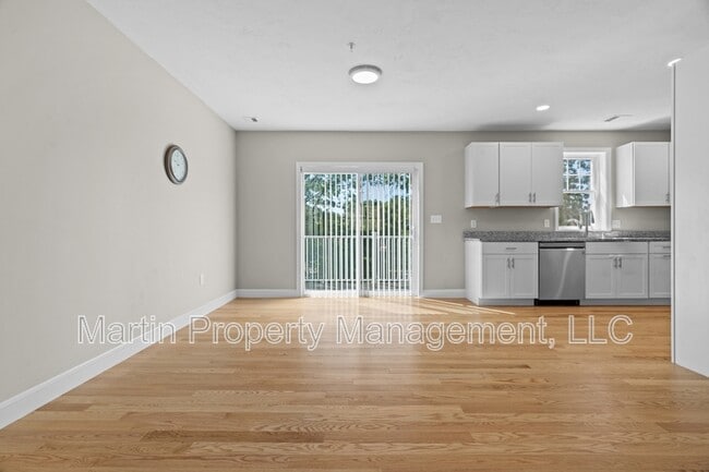 Building Photo - 7 Gorham St