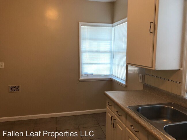 Foto del edificio - 2 br, 1 bath House - 8010 Ney Ave