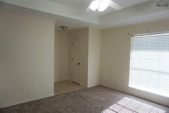 Building Photo - 4710 Brookdale Dr