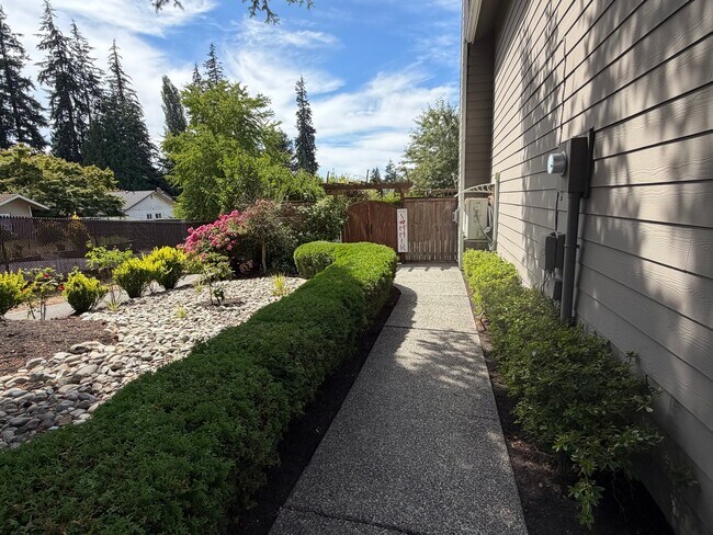 Foto del edificio - 3709 170th St SW