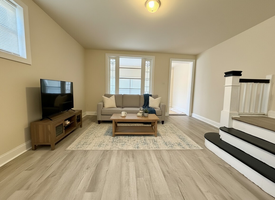 Photo - 5635 Hadfield Street-