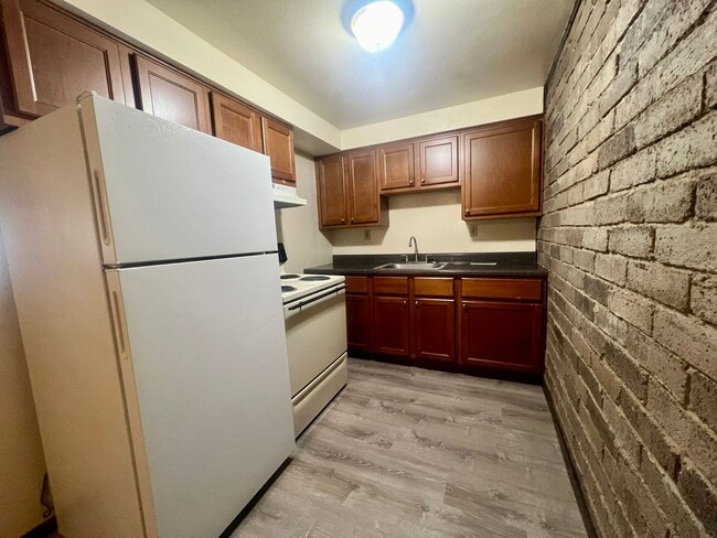Photo - 404 Kellywood Mnr Apartment