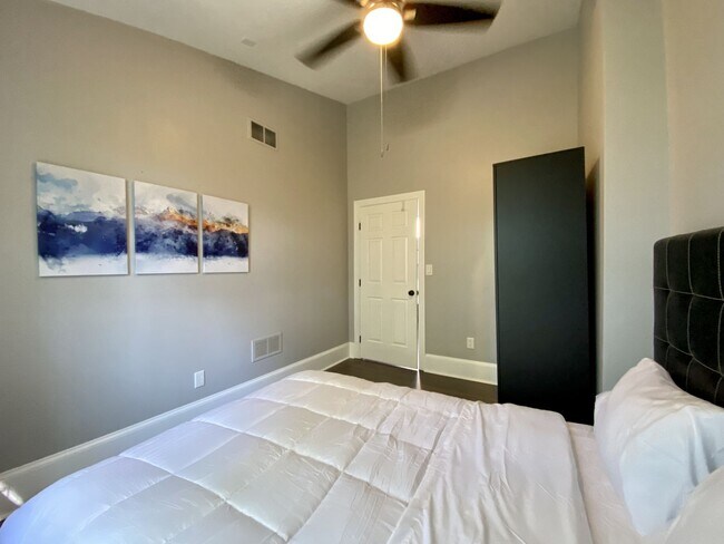 Foto del edificio - 712 N West St