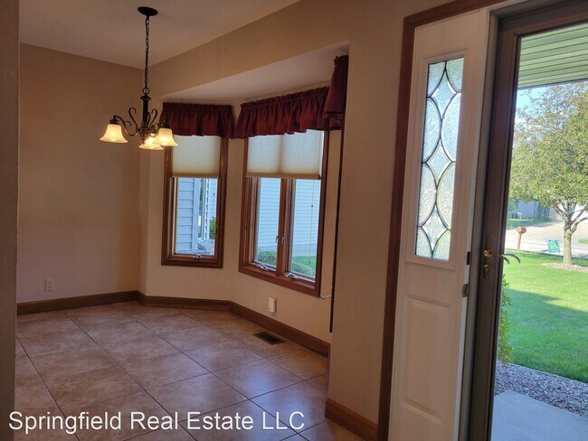 Building Photo - 2 br, 2 bath House - 3207 Red Oak Lane