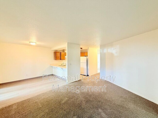 Foto del edificio - 3412 NE 66th Ave