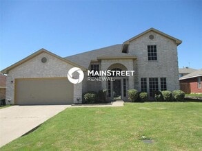Building Photo - 811 Parkside Dr