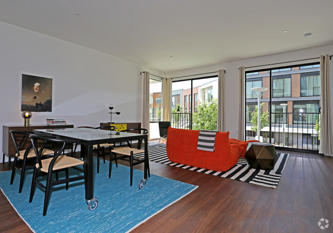 Building Photo - Habitat
