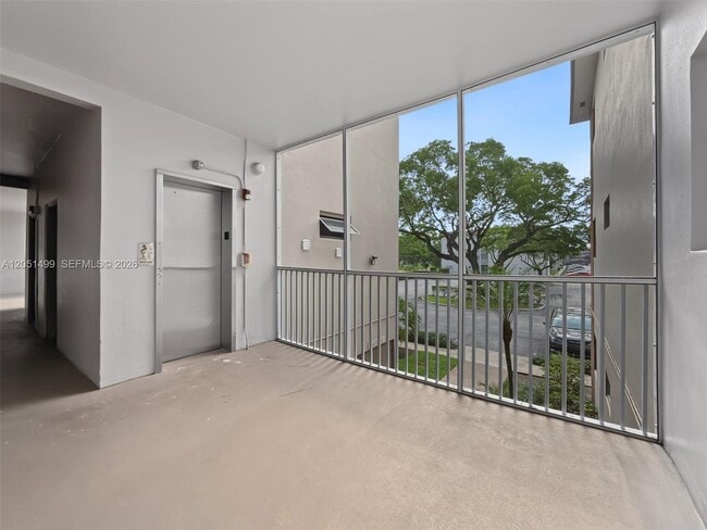 Foto del edificio - 2431 SW 82nd Ave