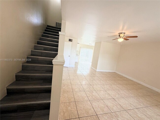 Foto del edificio - 7505 Kimberly Blvd