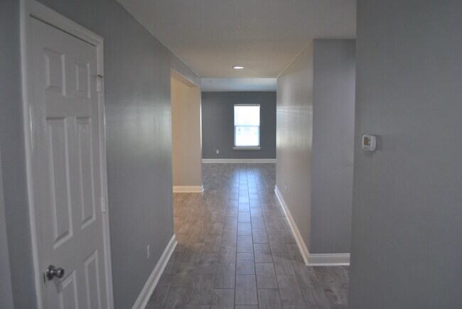 Foto del edificio - 132 Prestwick Grande Dr