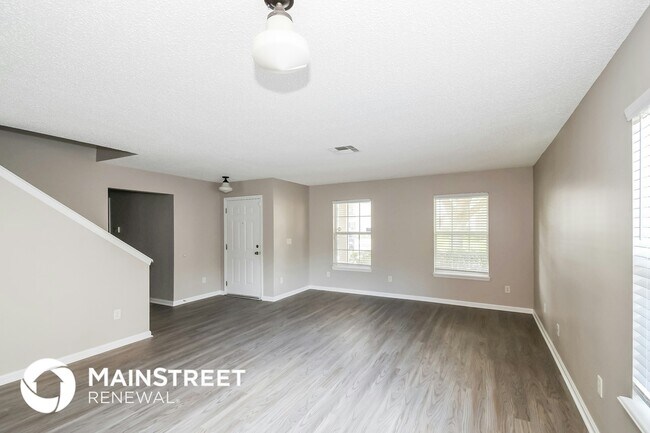 Foto del edificio - 13587 Ashford Wood Ct E