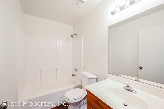 Building Photo - 3 br, 2.5 bath House - 4618 Grand Rock Dr.