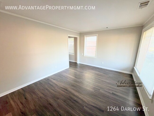 Foto del edificio - 1264 Darlow St