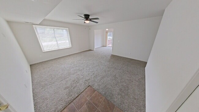 Building Photo - 39481 Harrison Bay Ct