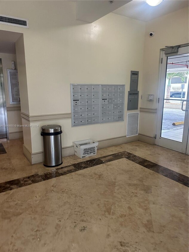 Primary Photo - 2400 SW 27th Ave