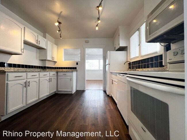 Building Photo - 2 br, 1 bath House - 125 E. Whitlock Ave