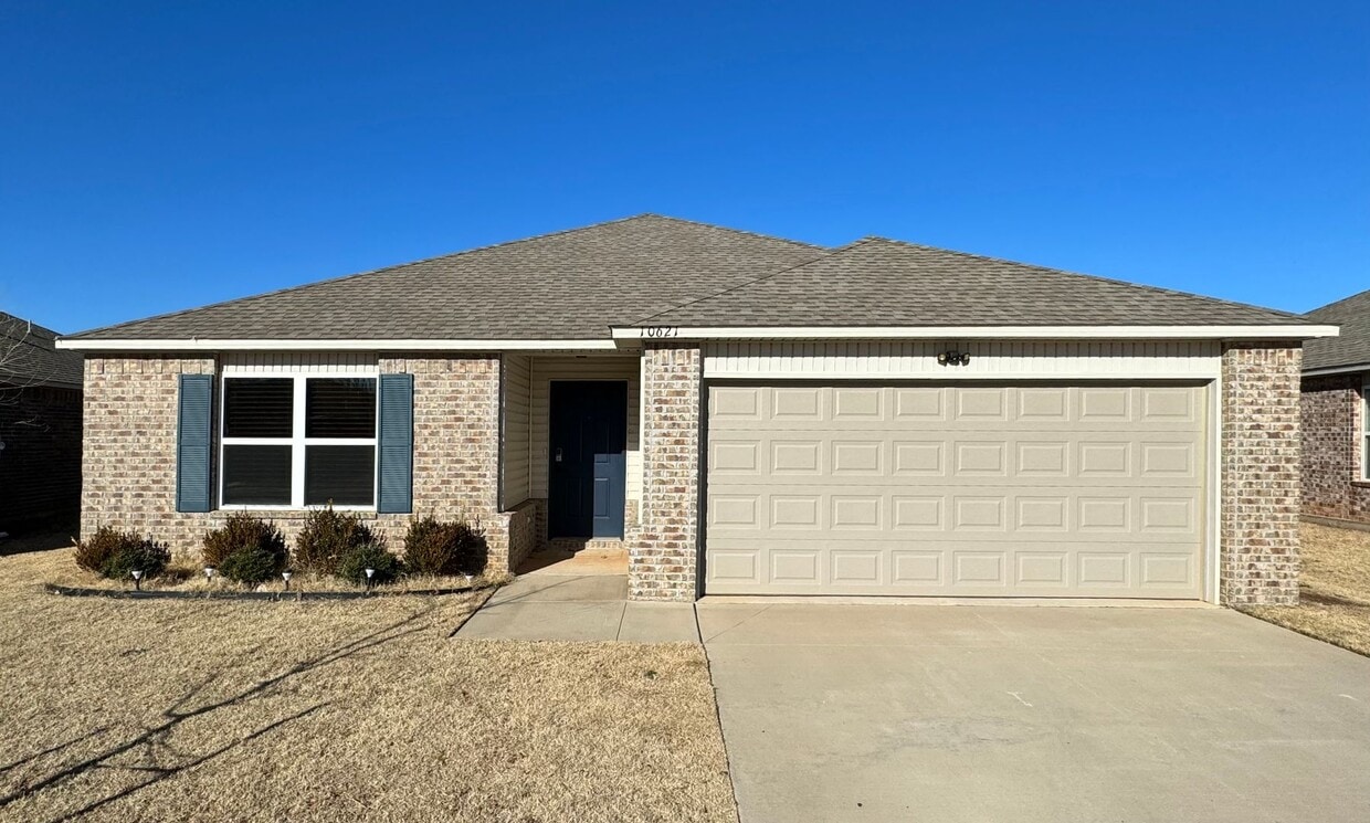 10621 SW 23rd Pl, Yukon, OK 73099 House Rental in Yukon, OK