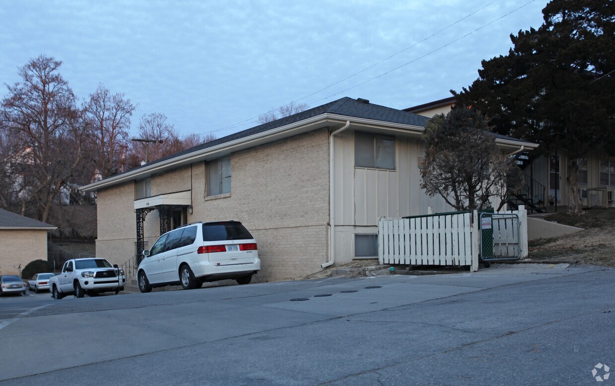 Foto del edificio - Parkview Plaza Apartments