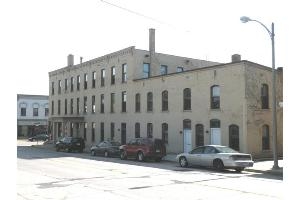 Building Photo - 101 W Huron St