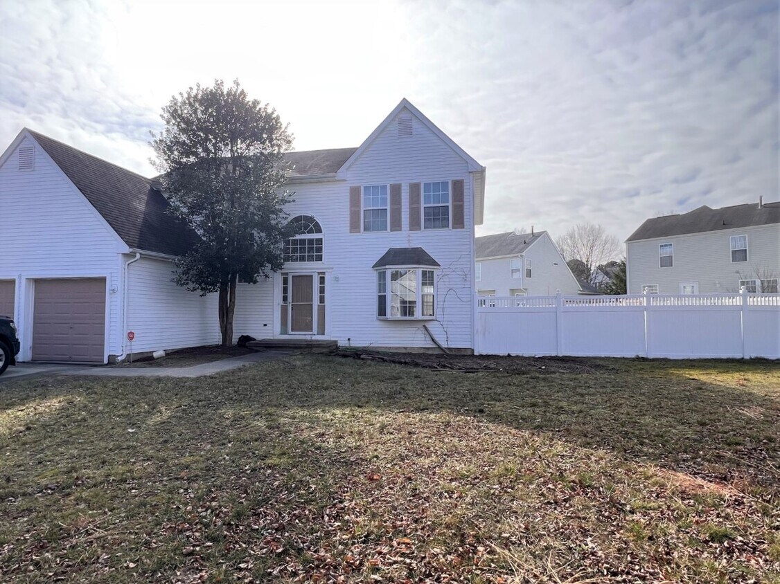 105 Del Mar Ct, Egg Harbor Township, NJ 08234 House Rental in Egg