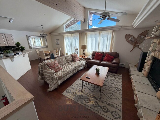 Building Photo - Gorgeous Lake View! 3 Bedroom with Garage & Car Port in Incline Village!  Allows a cat!