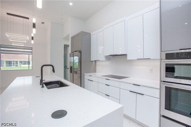 Foto del edificio - 407 SE 16th St