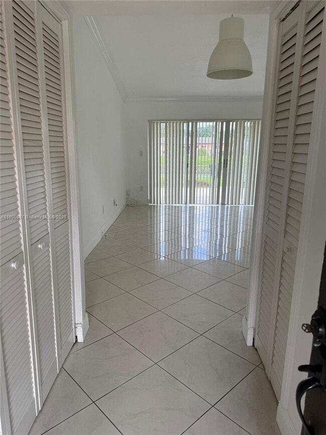 Foto del edificio - 12507 SW 110th South Canal St Rd