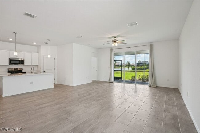 Foto del edificio - 2445 Orchard St