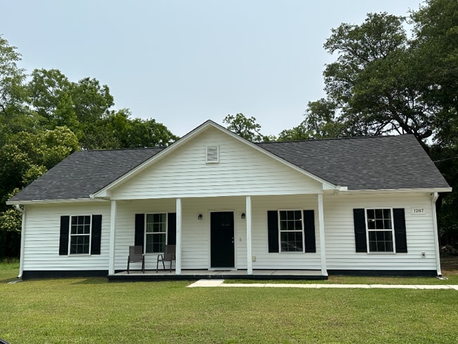 Building Photo - 1287 Carolina Ave