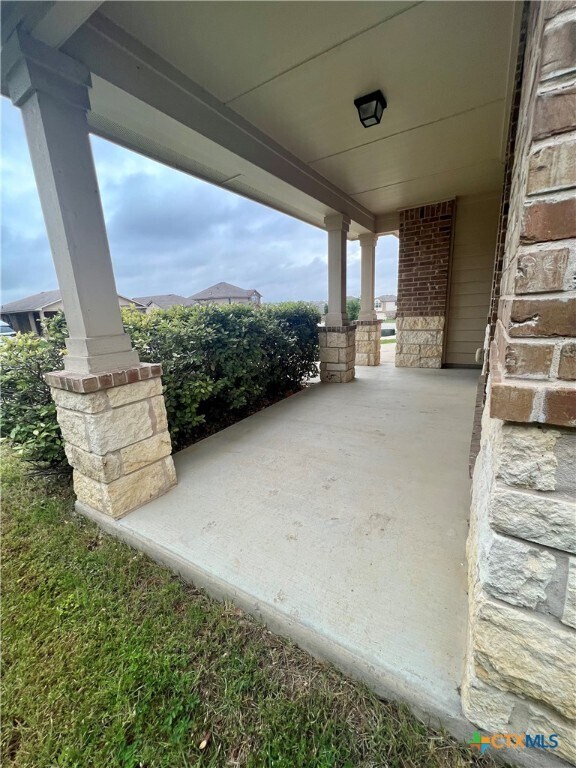 Building Photo - 9512 Rogano Court