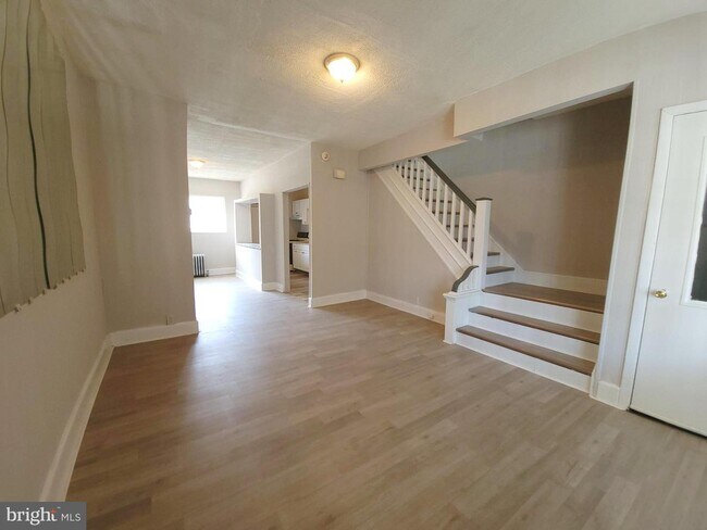 Foto del edificio - 5438 Addison St