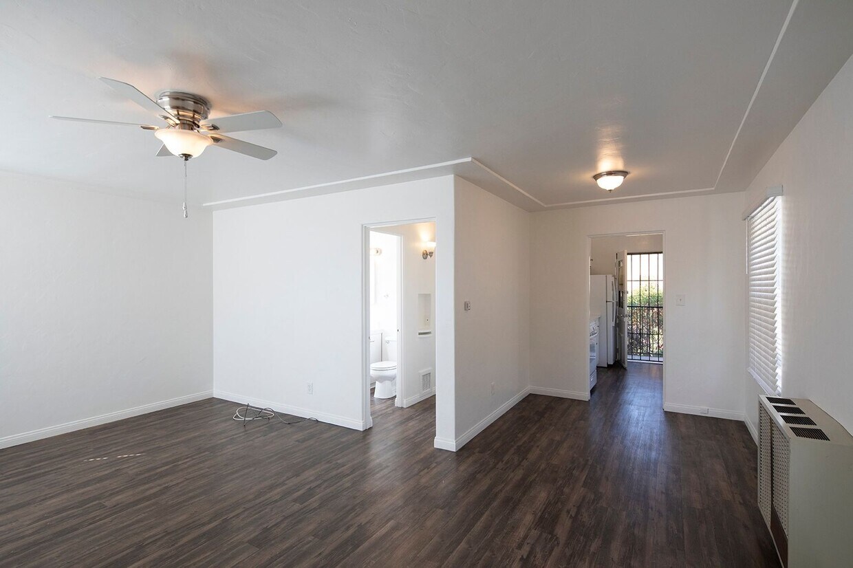 Foto principal - 3523 Florida St