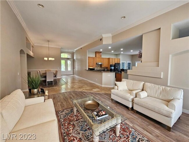 Foto del edificio - Luxury Estate of 1-Story Home
