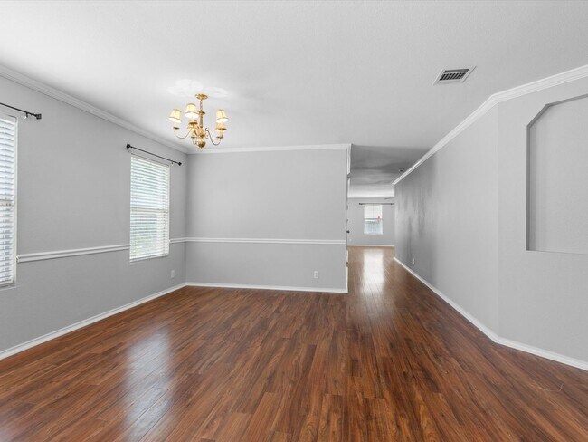 Building Photo - 143 Blue Juniper