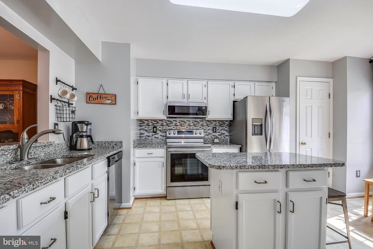 6228 Briar Ct, Elkridge, MD 21075 Townhome Rentals in Elkridge MD