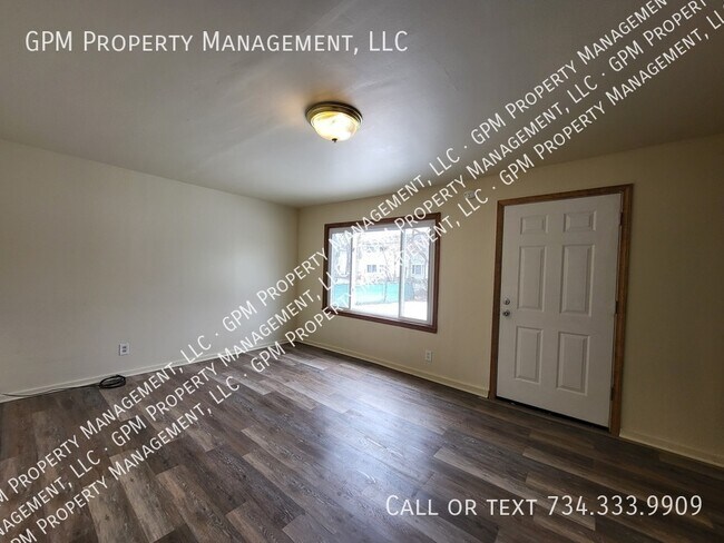 Foto del edificio - 32153 Genessee St