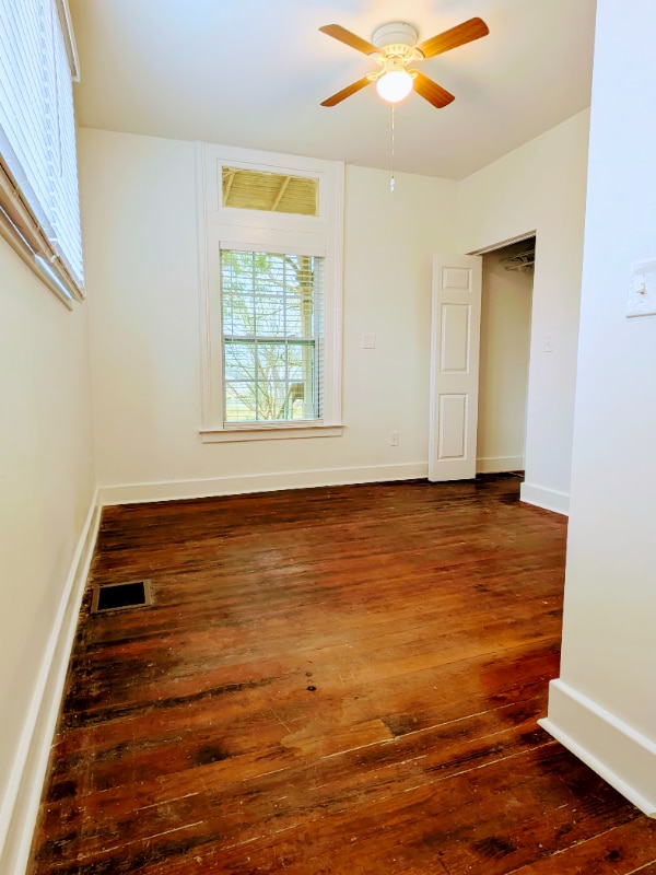 Foto del edificio - 955 Rogers St