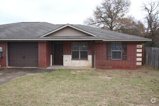 Building Photo - 17074 Sentinel Ln
