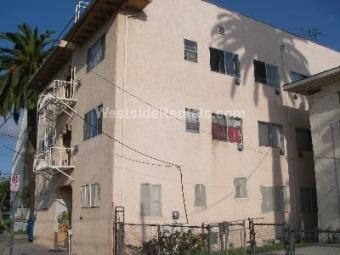 Primary Photo - 647 W 18th St