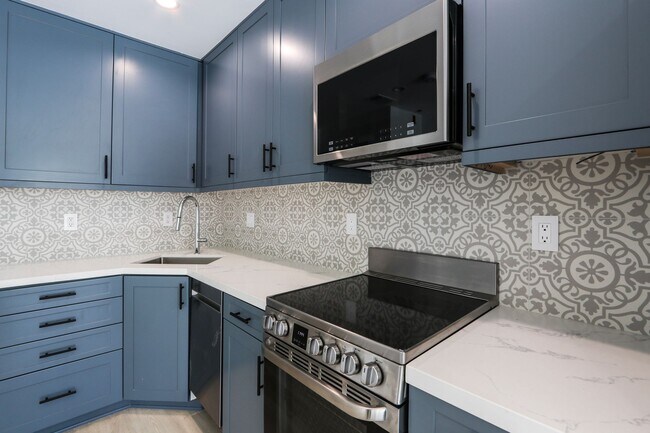 Foto del edificio - 2136 Colby Ave