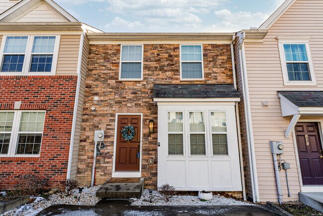 Foto del edificio - 243 Raven Run