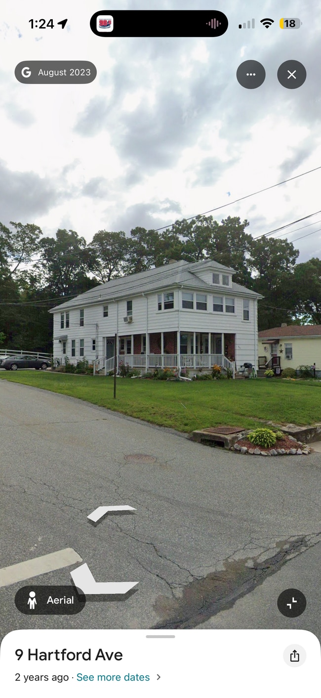 Building Photo - 686 Cumberland Hill Rd